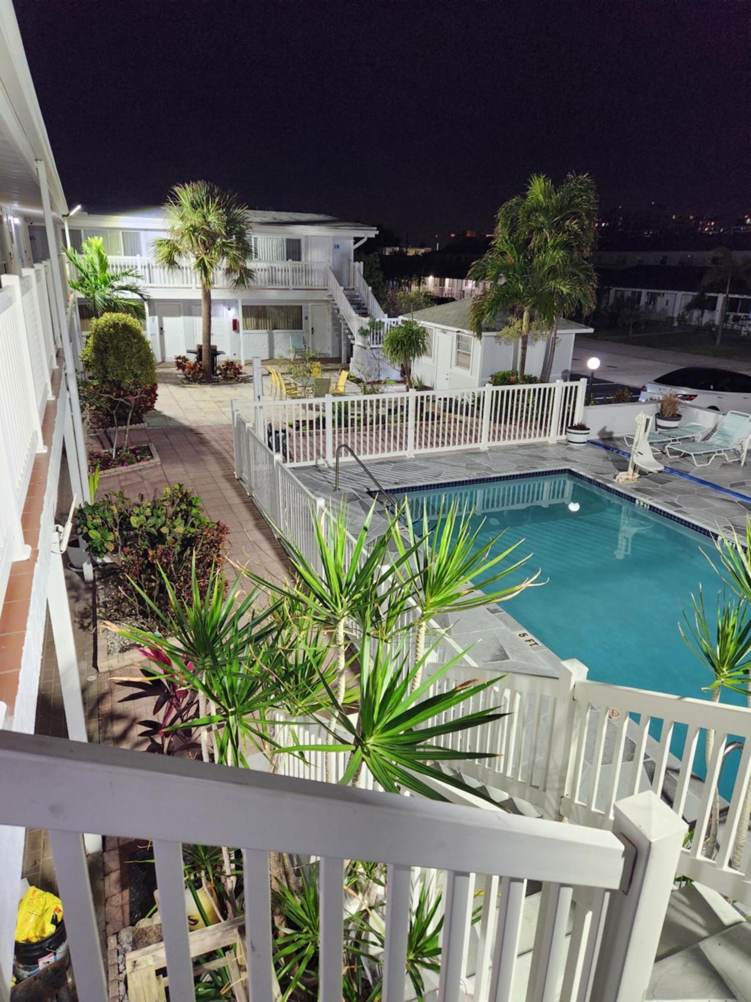 The Palms On Ocean Motel Pompano Beach Exterior foto